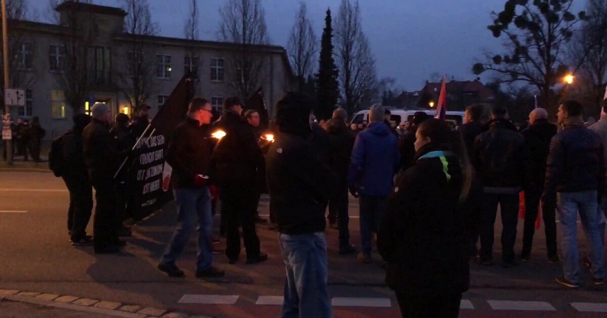 Demos Rund Um Den 13 Februar In Dresden Video Sachsen Fernsehen